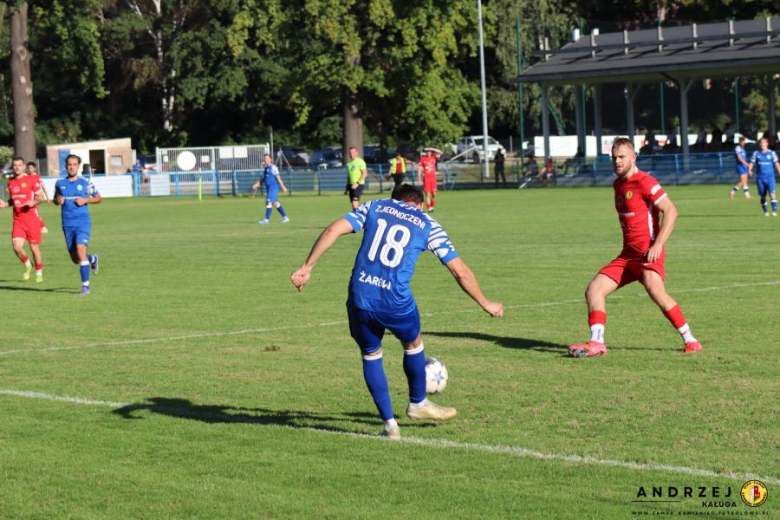 Klasa okręgowa: Zjednoczeni Zarów 1:3 (1:0) Zamek Kamieniec Zabkowicki