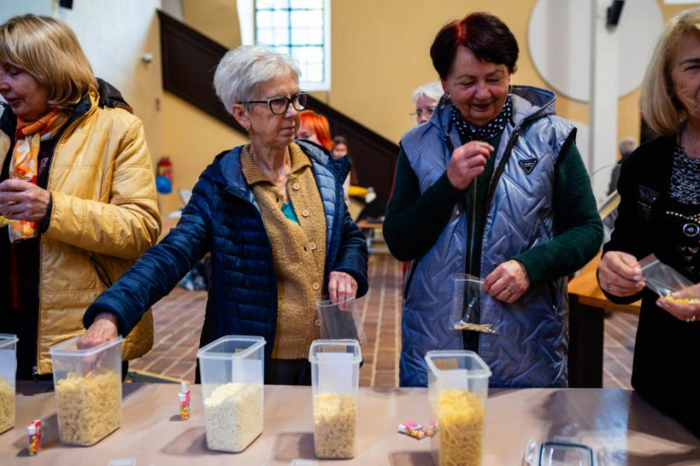 Wykład „Mikrobiom – poznaj swoich współlokatorów” w Strefie SOWA w Złotym Stoku