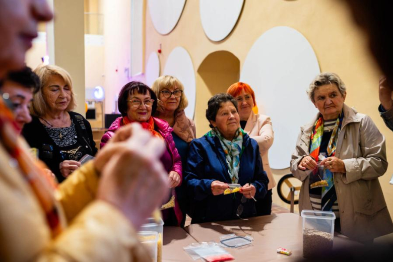 Wykład „Mikrobiom – poznaj swoich współlokatorów” w Strefie SOWA w Złotym Stoku