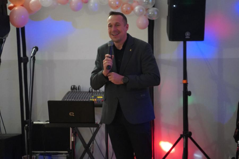Radość, taniec i wspólnota – Bal Seniora 2025 w Grodziszczu