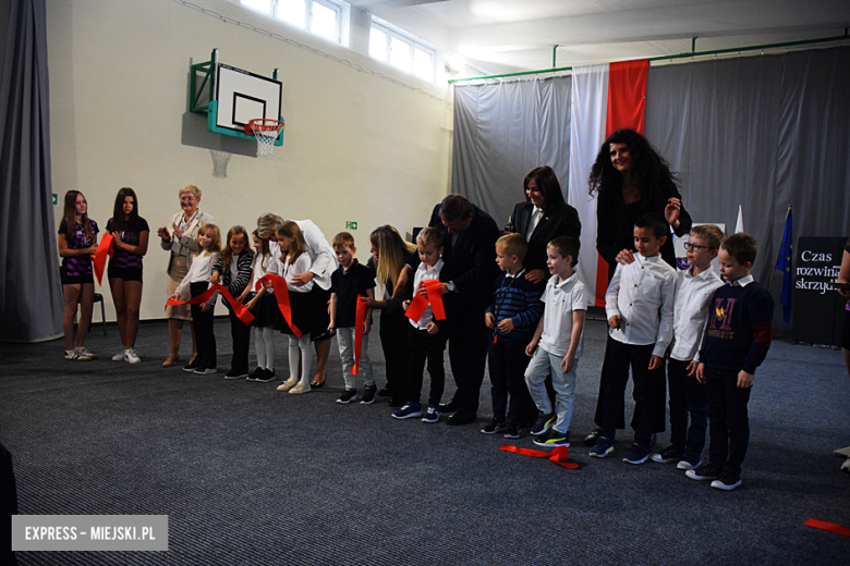 Uroczysty apel z okazji Dnia Edukacji Narodowej i pasowanie pierwszaków