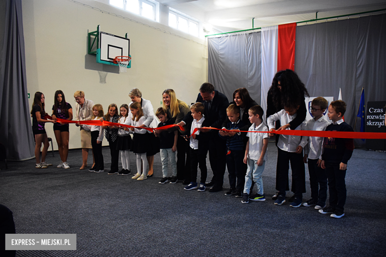 Uroczysty apel z okazji Dnia Edukacji Narodowej i pasowanie pierwszaków