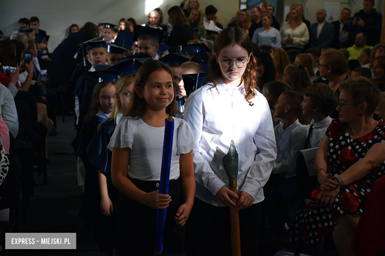 Uroczysty apel z okazji Dnia Edukacji Narodowej i pasowanie pierwszaków