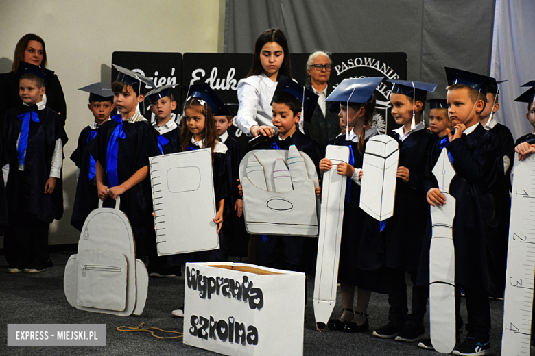 Uroczysty apel z okazji Dnia Edukacji Narodowej i pasowanie pierwszaków