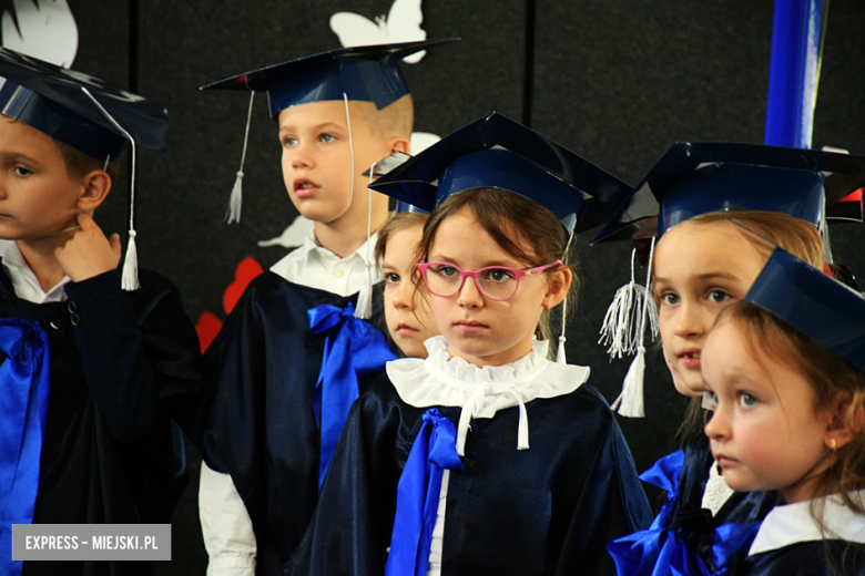 Uroczysty apel z okazji Dnia Edukacji Narodowej i pasowanie pierwszaków