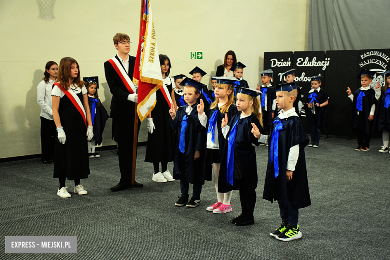 Uroczysty apel z okazji Dnia Edukacji Narodowej i pasowanie pierwszaków