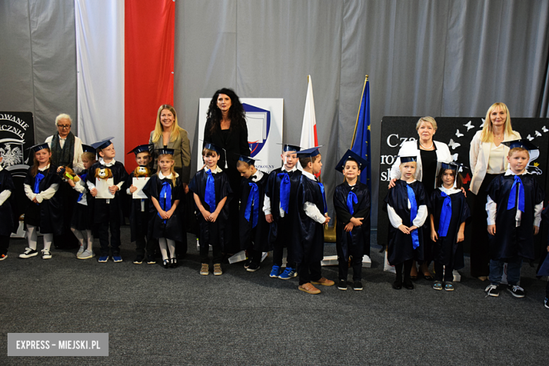 Uroczysty apel z okazji Dnia Edukacji Narodowej i pasowanie pierwszaków