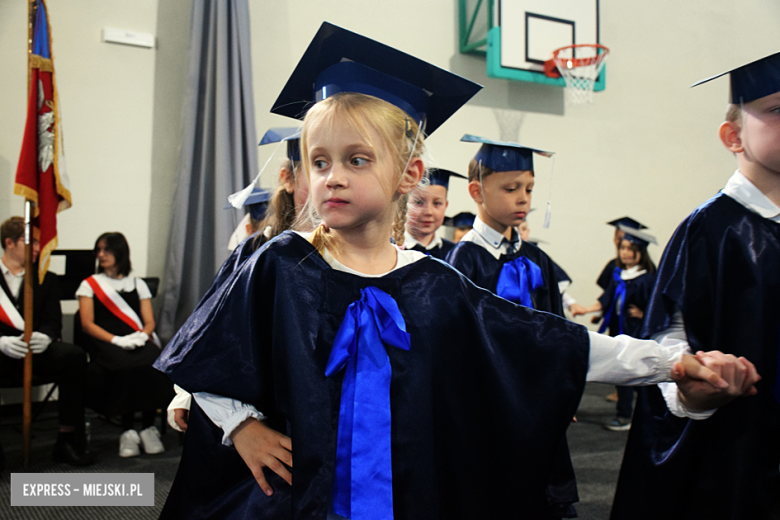 Uroczysty apel z okazji Dnia Edukacji Narodowej i pasowanie pierwszaków