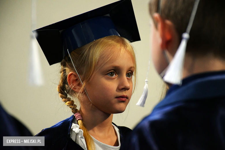 Uroczysty apel z okazji Dnia Edukacji Narodowej i pasowanie pierwszaków