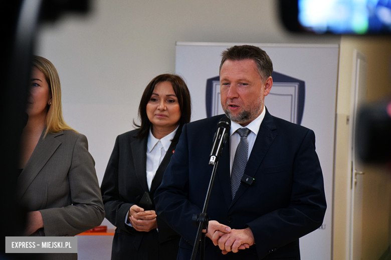 Uczniowie i przedszkolaki wrócili „do siebie”. Odnowiona szkoła oficjalnie otwarta po powodzi
