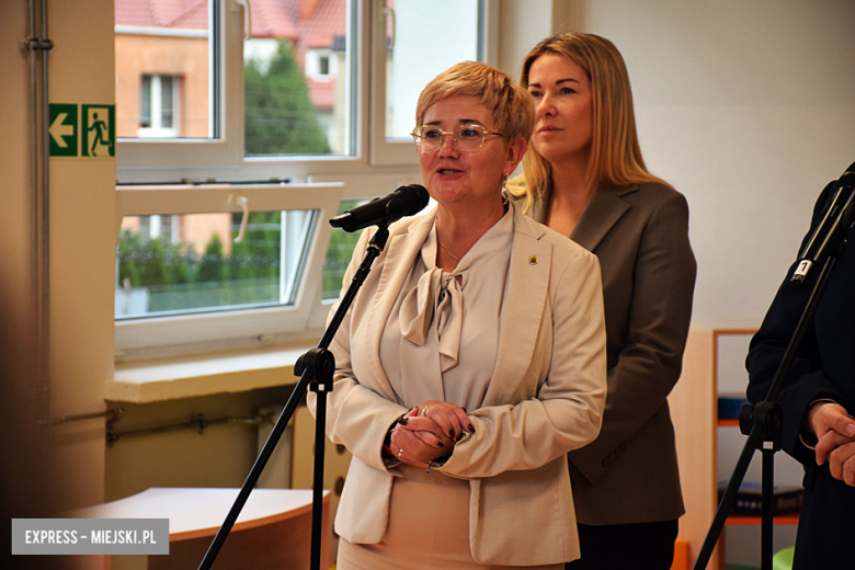 Uczniowie i przedszkolaki wrócili „do siebie”. Odnowiona szkoła oficjalnie otwarta po powodzi