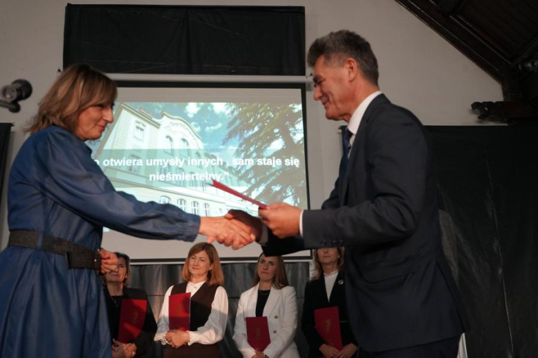 Powiatowa uroczystość z okazji Dnia Edukacji Narodowej