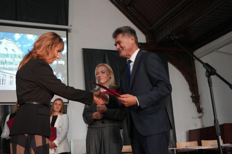 Powiatowa uroczystość z okazji Dnia Edukacji Narodowej
