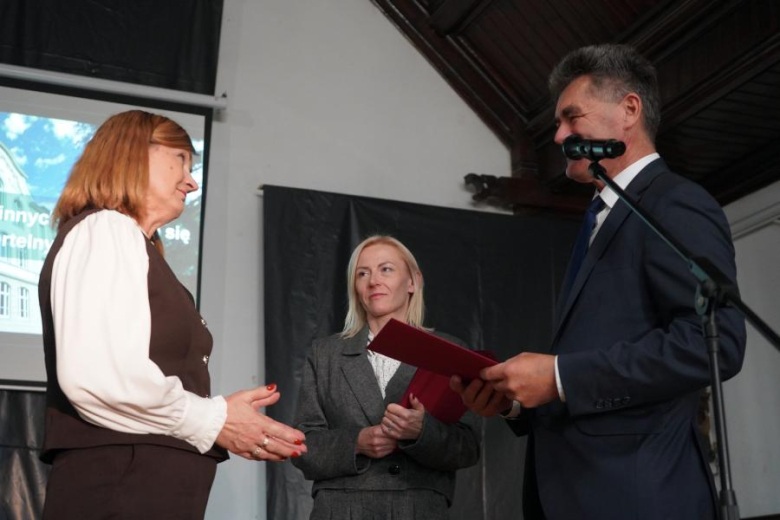 Powiatowa uroczystość z okazji Dnia Edukacji Narodowej