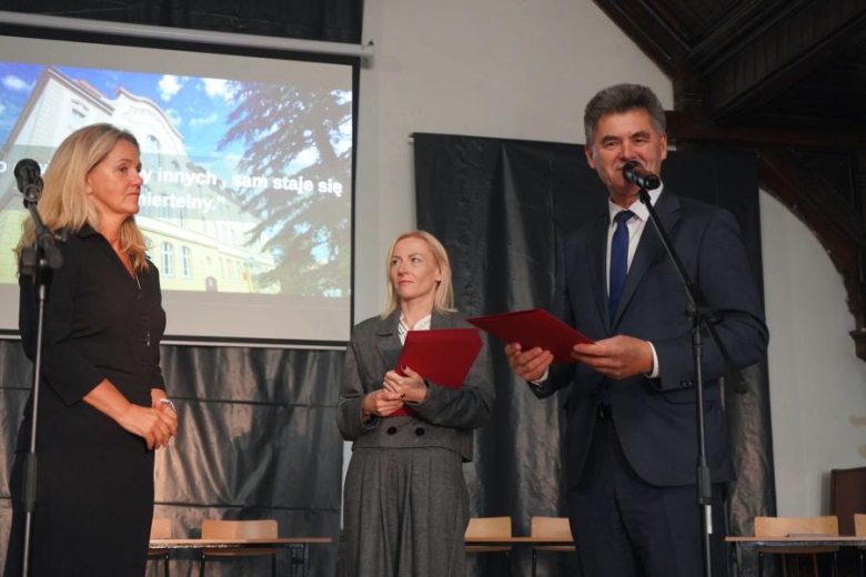 Powiatowa uroczystość z okazji Dnia Edukacji Narodowej