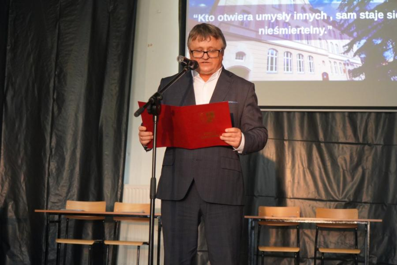Powiatowa uroczystość z okazji Dnia Edukacji Narodowej