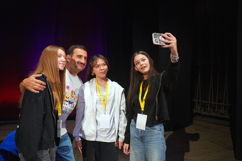 „Świadomy wybór – spotkania z przełamanym uzależnieniem”. Michał Koterski w Ząbkowicach Śląskich