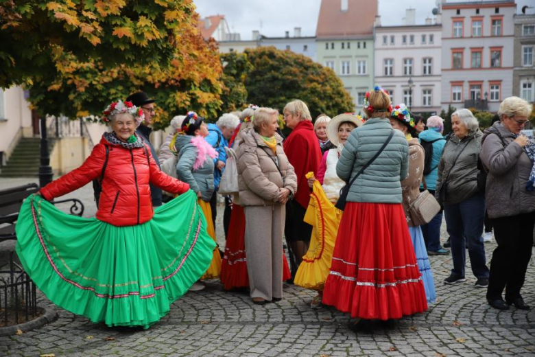 Dzień Seniora w Ząbkowicach Śląskich: barwna parada seniorów i koncert Edyty Geppert