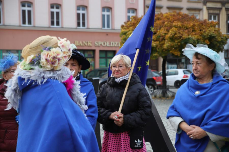 Dzień Seniora w Ząbkowicach Śląskich: barwna parada seniorów i koncert Edyty Geppert