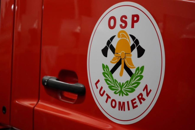 Uroczyste otwarcie odnowionej remizy i świetlicy w Lutomierzu