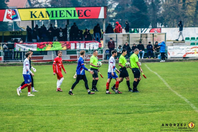 Klasa okręgowa: Zamek Kamieniec Ząbkowicki 2:1 (1:0) Włókniarz Głuszyca