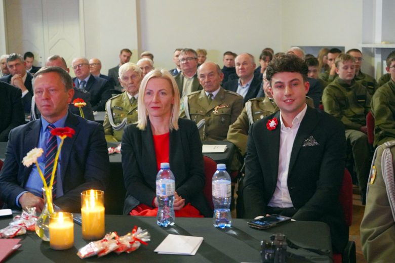 Wieczór dla Niepodległej – w duchu jedności i pamięci