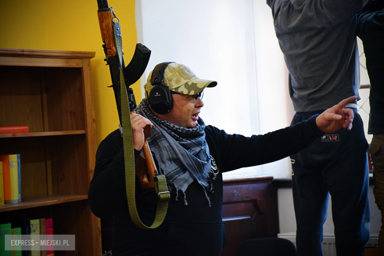 Jak zachować się w sytuacji ataku terrorystycznego? Szkolenie dla uczniów 