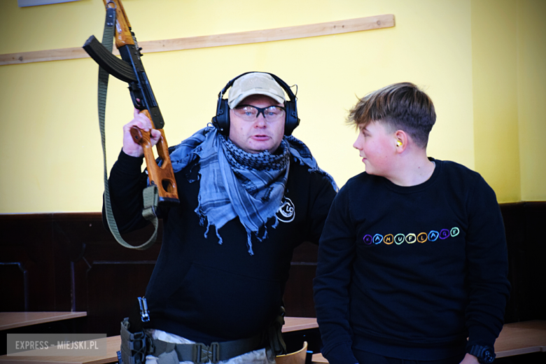 Jak zachować się w sytuacji ataku terrorystycznego? Szkolenie dla uczniów 