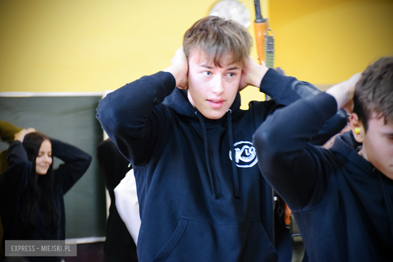 Jak zachować się w sytuacji ataku terrorystycznego? Szkolenie dla uczniów 