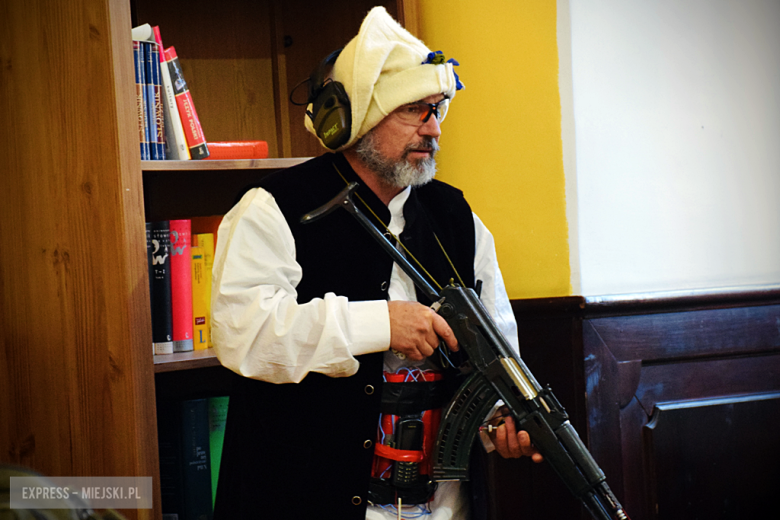 Jak zachować się w sytuacji ataku terrorystycznego? Szkolenie dla uczniów 