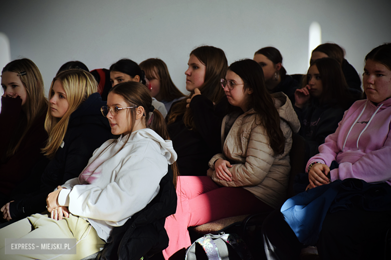 Jak zachować się w sytuacji ataku terrorystycznego? Szkolenie dla uczniów 