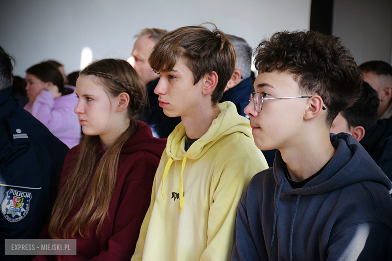 Jak zachować się w sytuacji ataku terrorystycznego? Szkolenie dla uczniów 