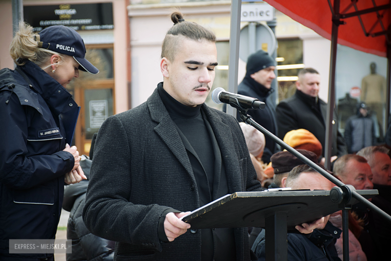Uroczystość ślubowania kadetów klasy mundurowej w Zespole Szkół Ponadpodstawowych w Ziębicach