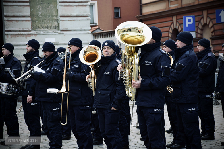 Uroczystość ślubowania kadetów klasy mundurowej w Zespole Szkół Ponadpodstawowych w Ziębicach