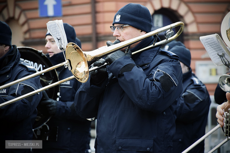 Uroczystość ślubowania kadetów klasy mundurowej w Zespole Szkół Ponadpodstawowych w Ziębicach
