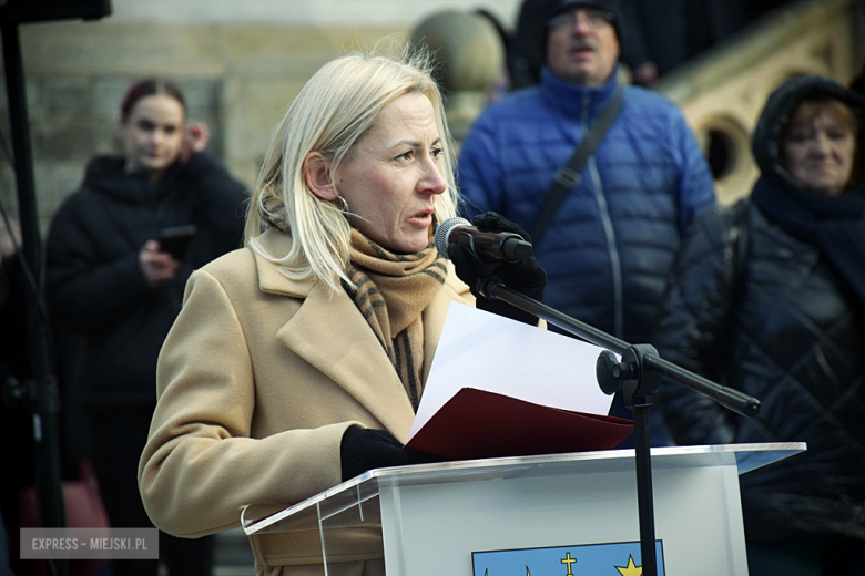 Uroczystość ślubowania kadetów klasy mundurowej w Zespole Szkół Ponadpodstawowych w Ziębicach