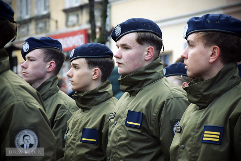Uroczystość ślubowania kadetów klasy mundurowej w Zespole Szkół Ponadpodstawowych w Ziębicach