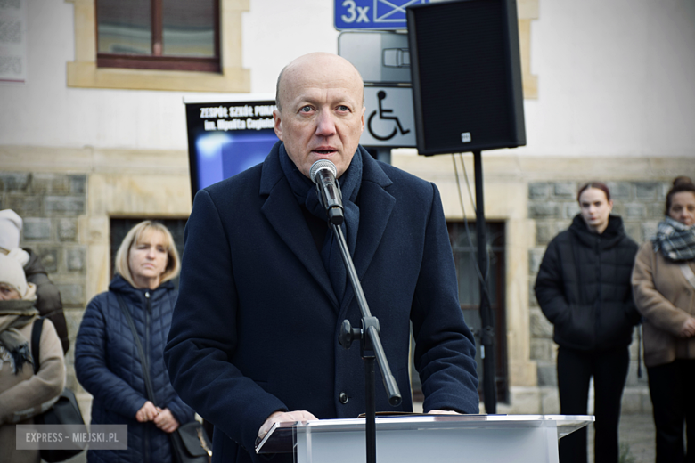 Uroczystość ślubowania kadetów klasy mundurowej w Zespole Szkół Ponadpodstawowych w Ziębicach