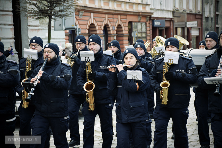 Uroczystość ślubowania kadetów klasy mundurowej w Zespole Szkół Ponadpodstawowych w Ziębicach