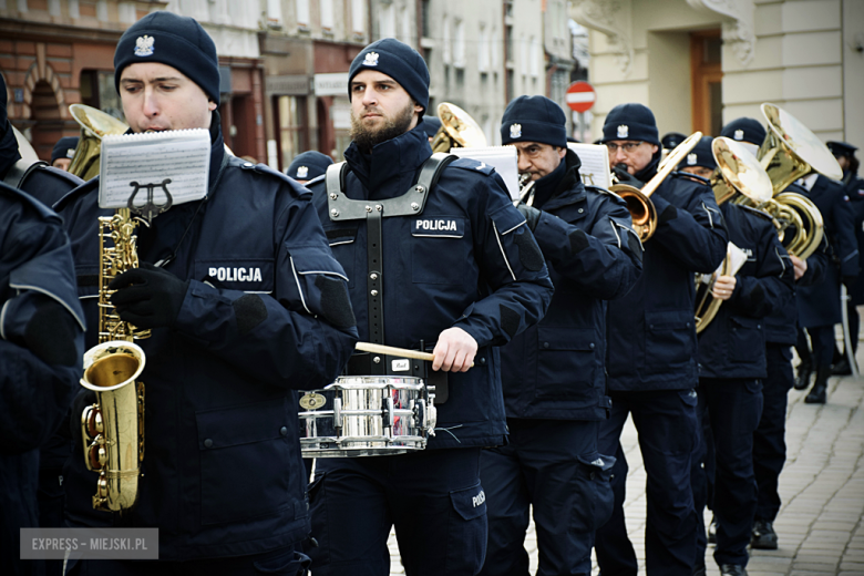 Uroczystość ślubowania kadetów klasy mundurowej w Zespole Szkół Ponadpodstawowych w Ziębicach