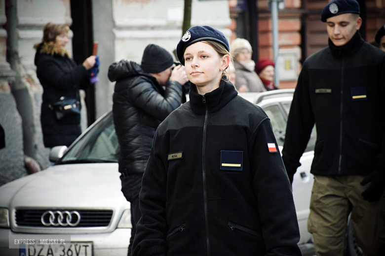 Uroczystość ślubowania kadetów klasy mundurowej w Zespole Szkół Ponadpodstawowych w Ziębicach