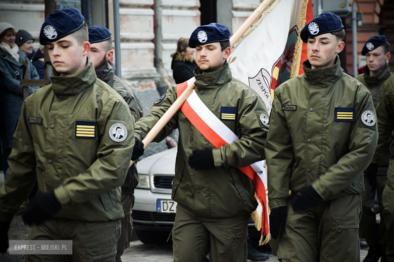 Uroczystość ślubowania kadetów klasy mundurowej w Zespole Szkół Ponadpodstawowych w Ziębicach
