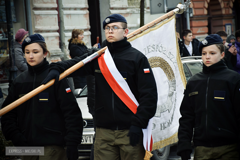 Uroczystość ślubowania kadetów klasy mundurowej w Zespole Szkół Ponadpodstawowych w Ziębicach