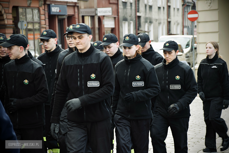 Uroczystość ślubowania kadetów klasy mundurowej w Zespole Szkół Ponadpodstawowych w Ziębicach