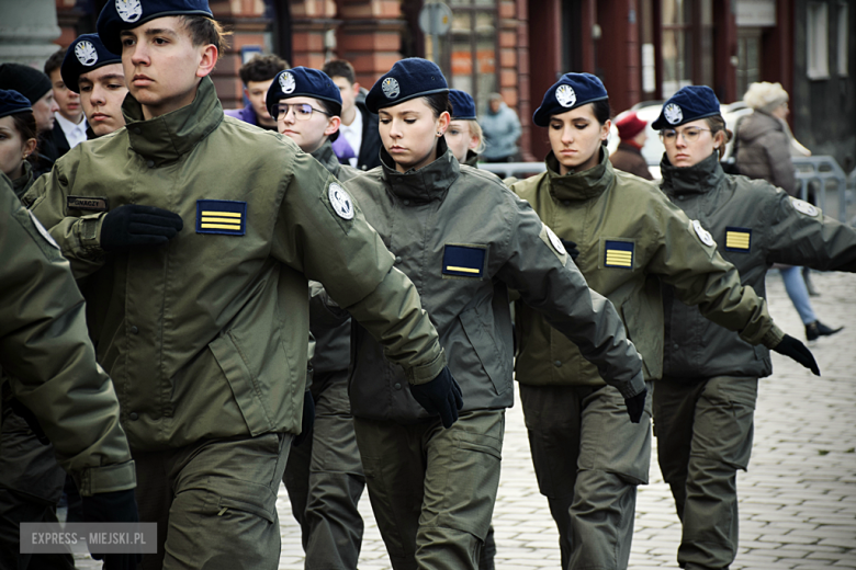 Uroczystość ślubowania kadetów klasy mundurowej w Zespole Szkół Ponadpodstawowych w Ziębicach