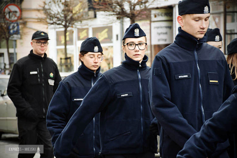 Uroczystość ślubowania kadetów klasy mundurowej w Zespole Szkół Ponadpodstawowych w Ziębicach