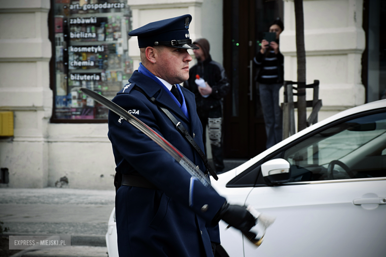 Uroczystość ślubowania kadetów klasy mundurowej w Zespole Szkół Ponadpodstawowych w Ziębicach