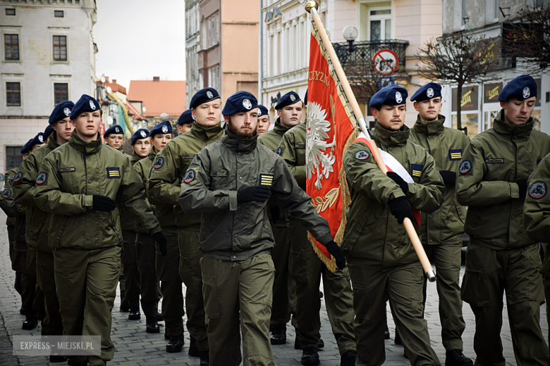 Uroczystość ślubowania kadetów klasy mundurowej w Zespole Szkół Ponadpodstawowych w Ziębicach