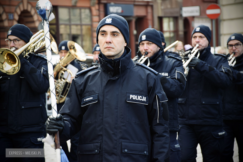 Uroczystość ślubowania kadetów klasy mundurowej w Zespole Szkół Ponadpodstawowych w Ziębicach