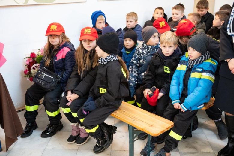 	Nowy sztandar, nowy samochód, ta sama misja – jubileusz 80-lecia OSP Ożary